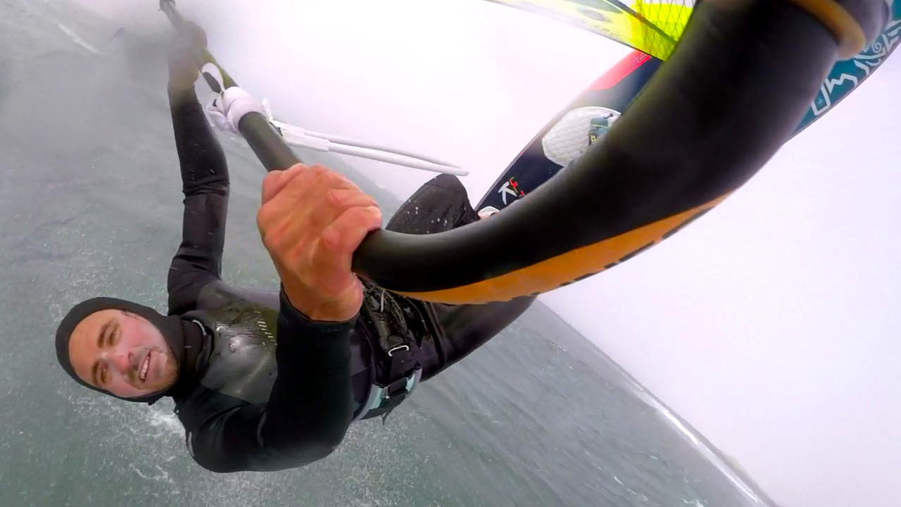 Phil Soltysiak windsurfing backloop wavesailing